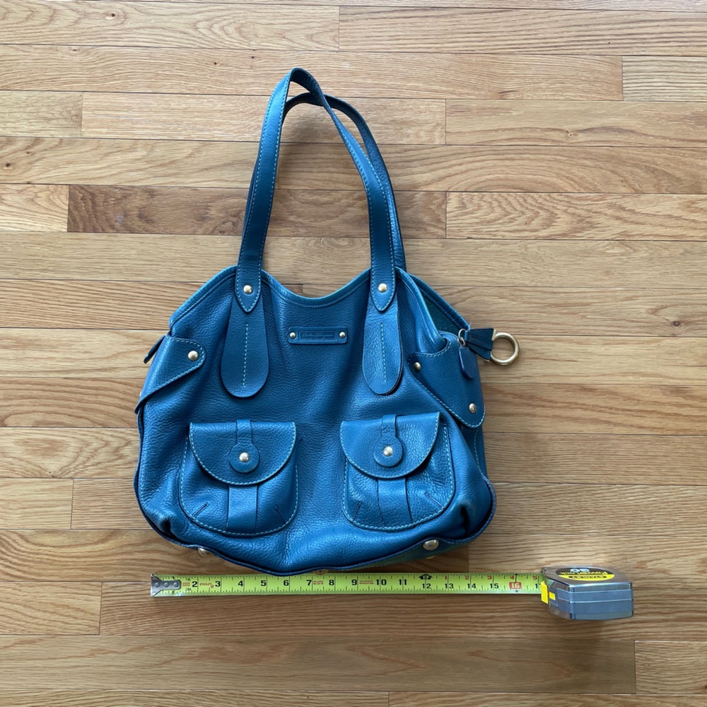 COPY - Salvatore Ferragamo shoulder bag.